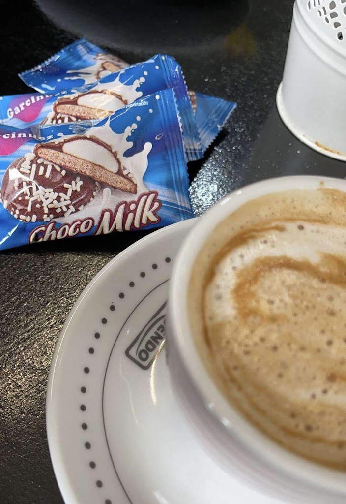 Cafe Bitacora — Comida y bebida
