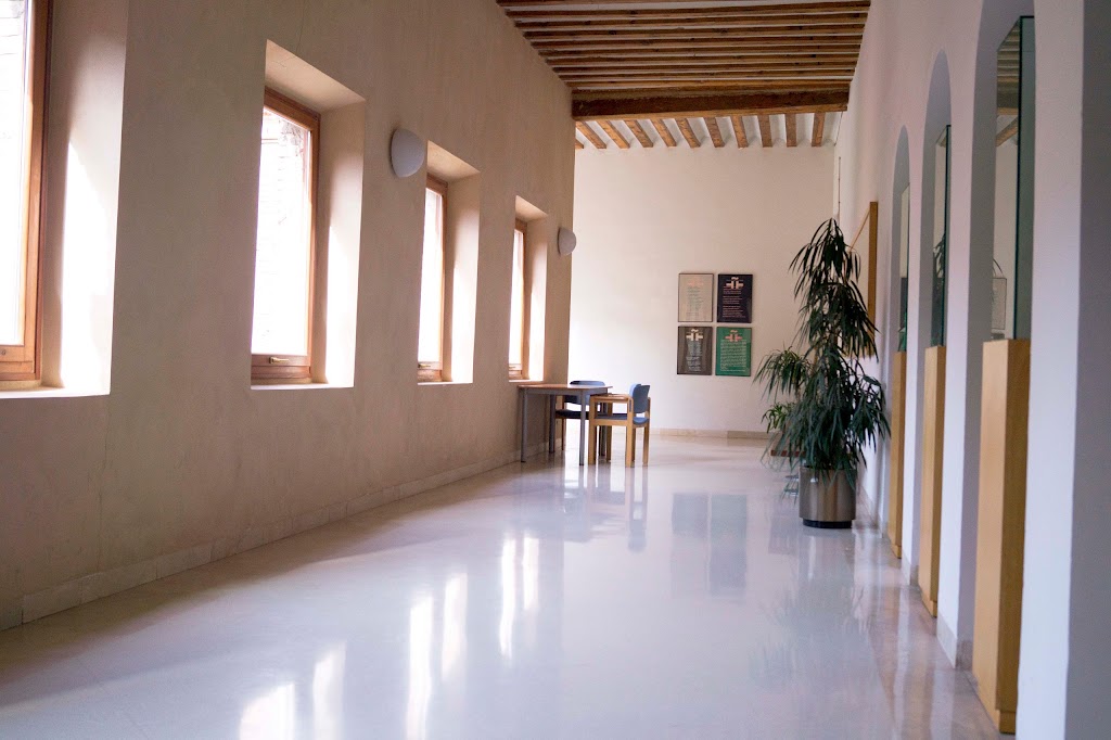 Colegio San Jose de Caracciolos - UAH (Facultad de Filosofia y Letras) — Del propietario