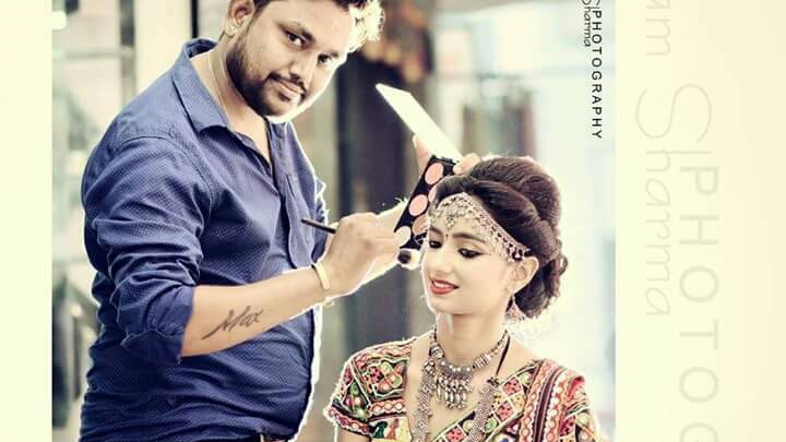 Max Unisex Salon Makover