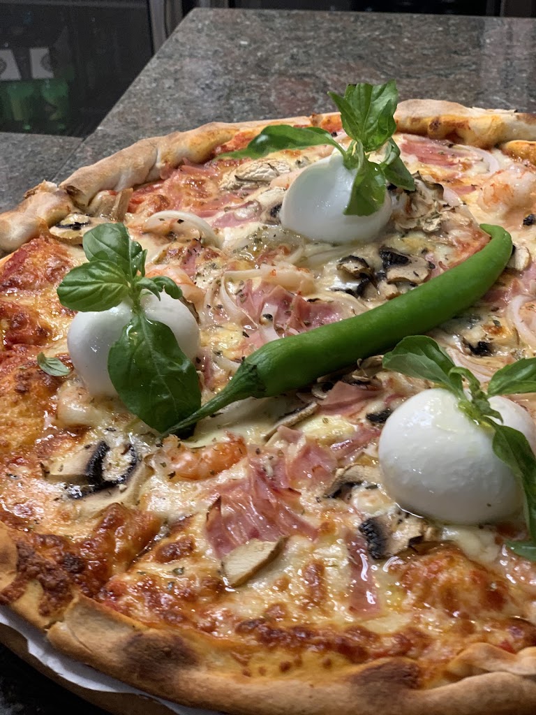 Restaurante Pizzeria Venezia Da Luigi — Pizza