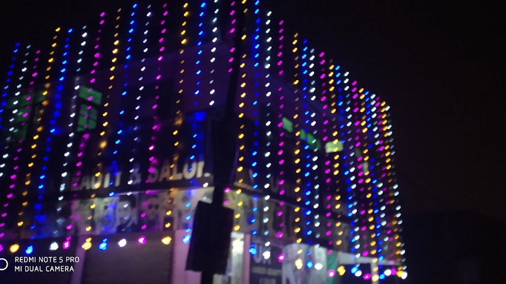 Uk Unisex Beauty And Saloon