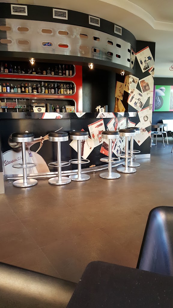 Cafe Vespa — Ambiente