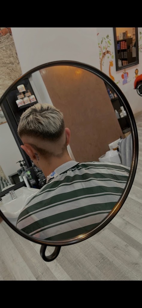 Barbershop Frankfurt Manlleu — Peinado