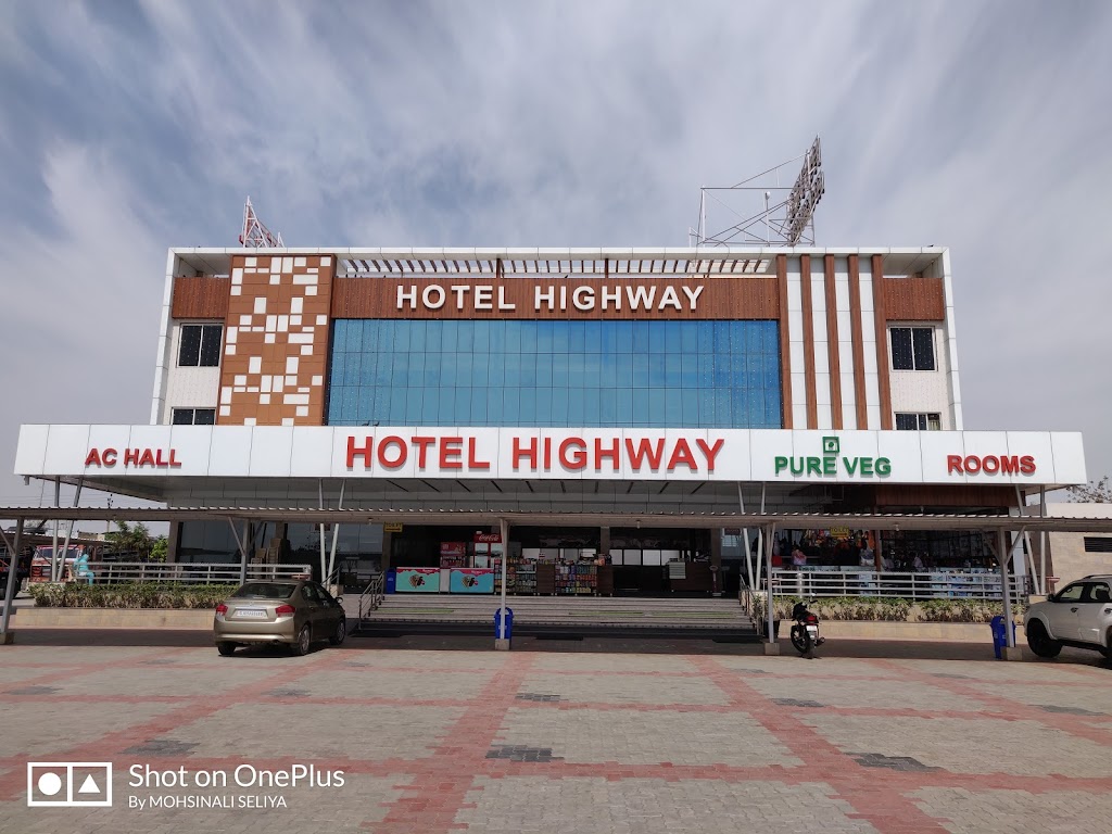 Hotel Highway