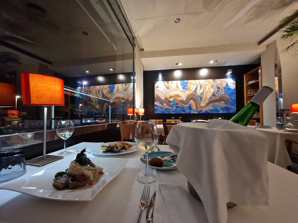 RESTAURANTE NEGRESCA — Comida y bebida