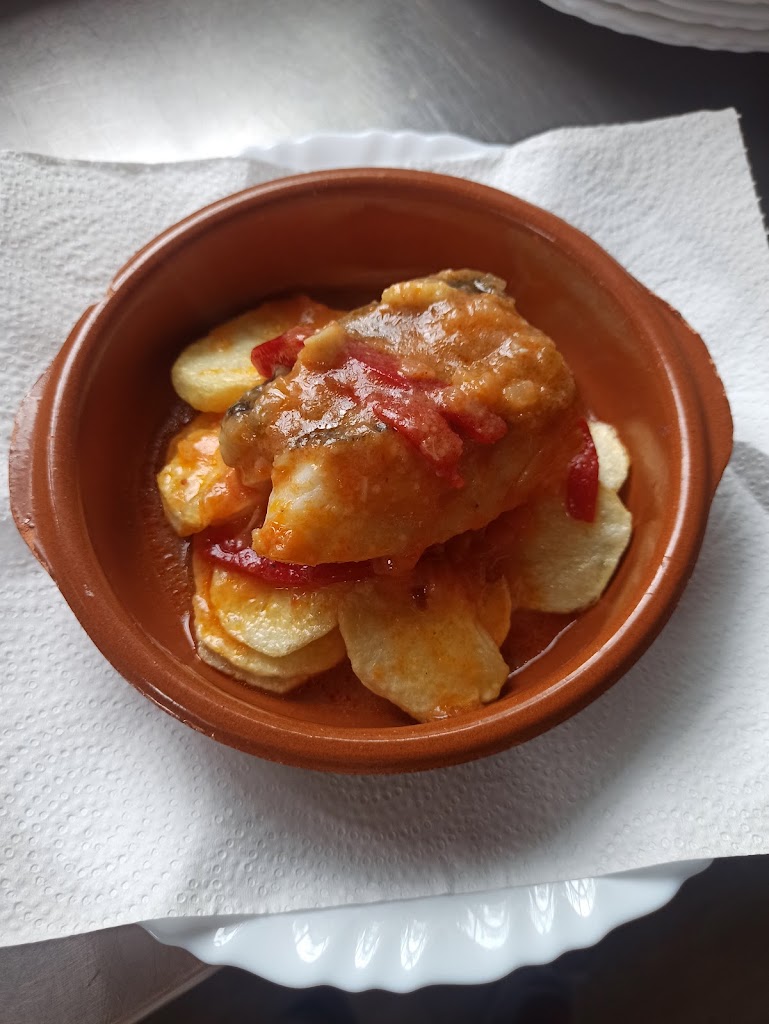 Bar Restaurante Cotarelo — Comida y bebida