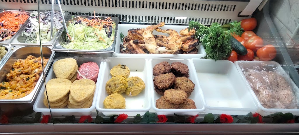 SPICY FRIED CHICKEN & PIZZA — Comida y bebida