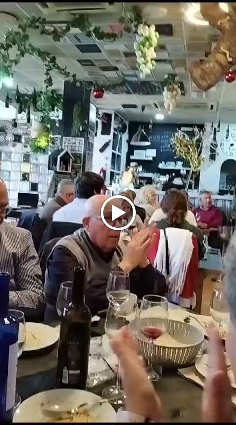 Restaurante Bespoke — Videos
