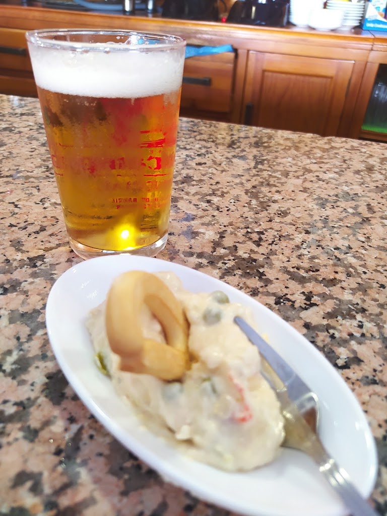 El Mordisco — Comida y bebida
