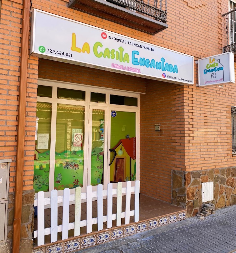 Centro Privado De Educacion Infantil La Casita Encantada — Exterior