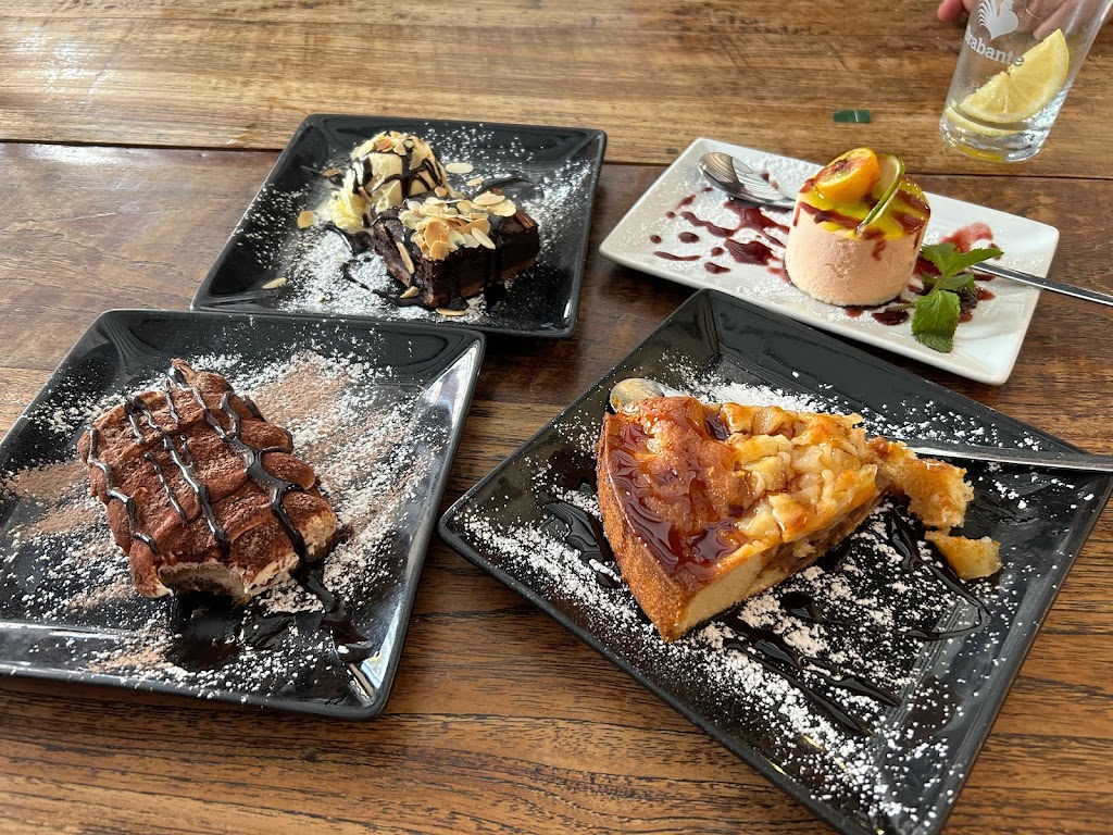 La Trastienda Wine Bar — Comida y bebida