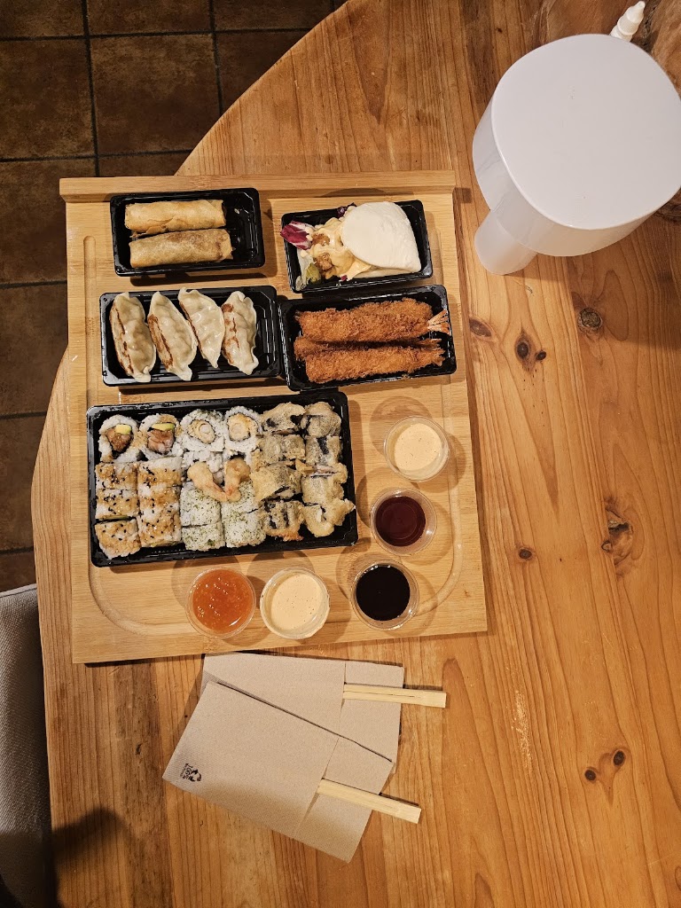 MITO SUSHI RAMEN — Mas recientes