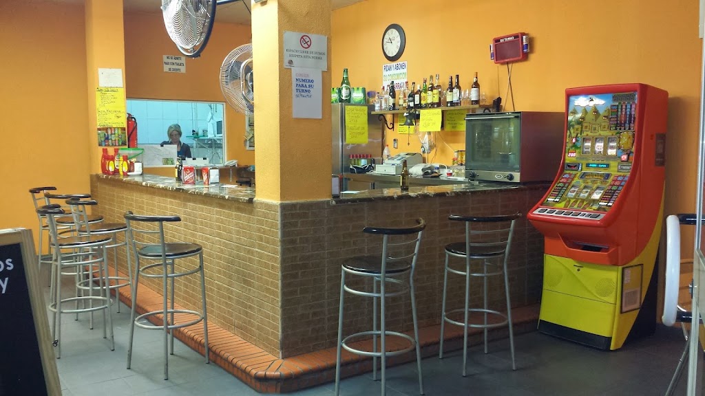 Bar Papas Asadas Merchi — Ambiente