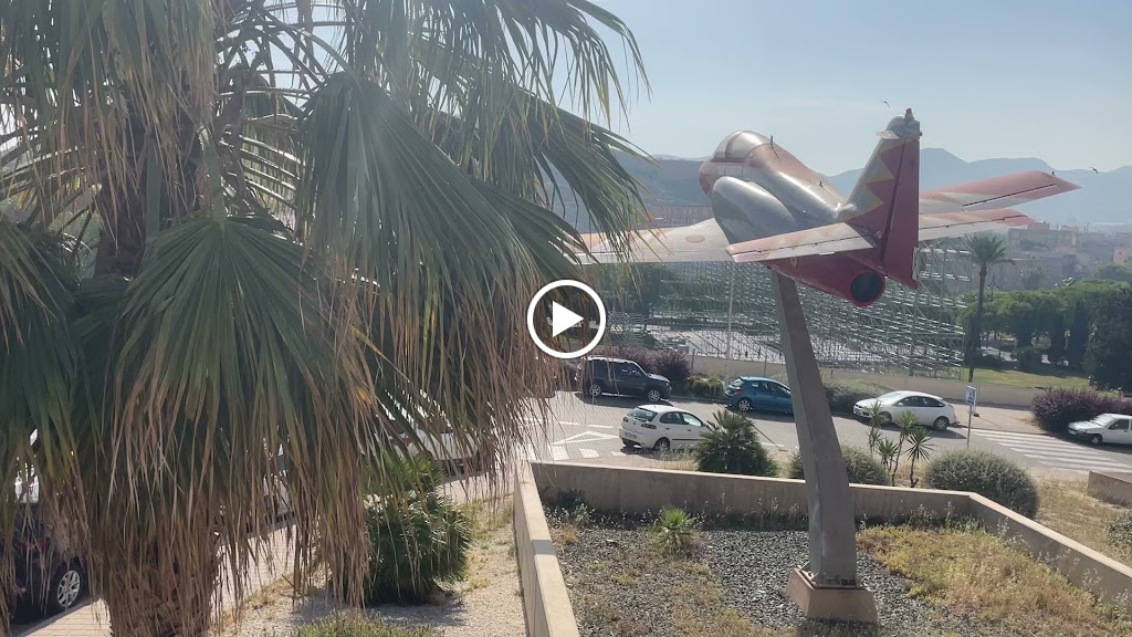 Monumento - Patrulla Aguila — Videos