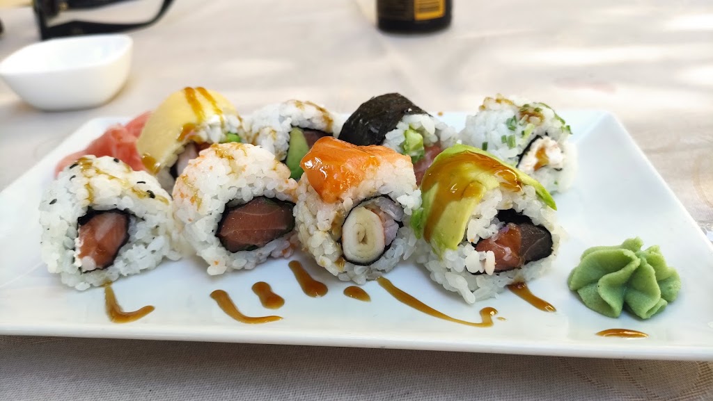 Restaurante Azuma Marratxi — Comida y bebida