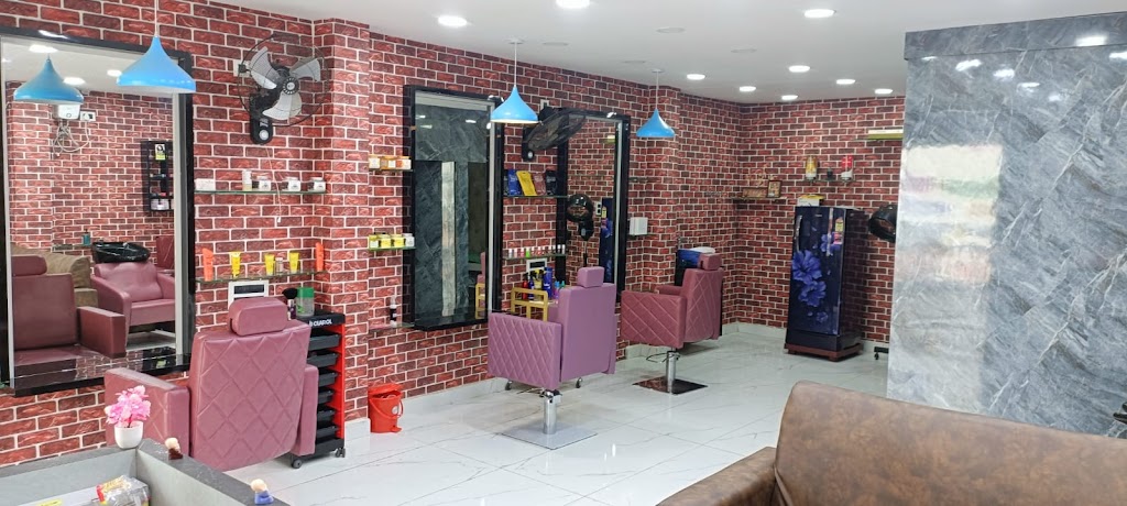 New Look Family Saloon