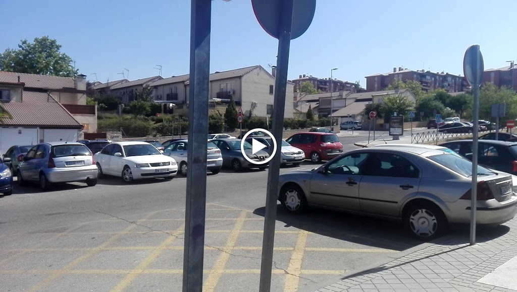 Aparcamiento — Estacionamiento