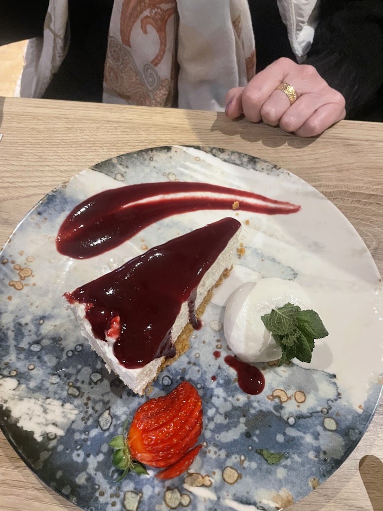 Pedro's Bar & Cafeteria — Comida y bebida