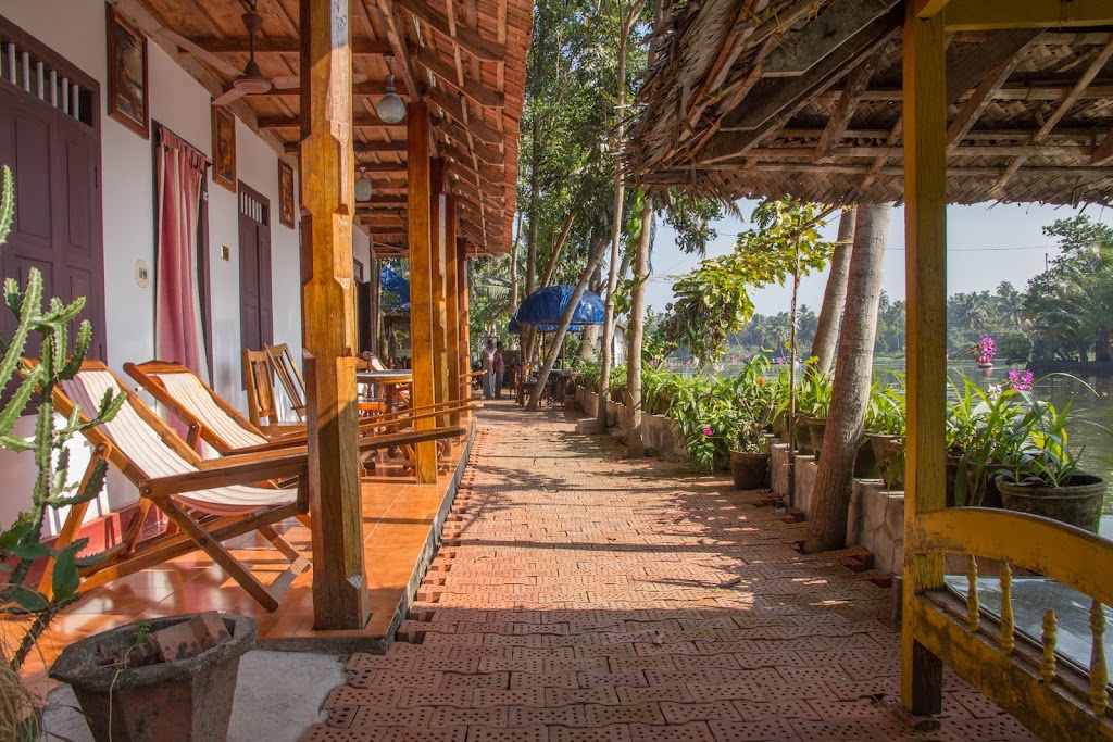 Malayalam Lake Resorts