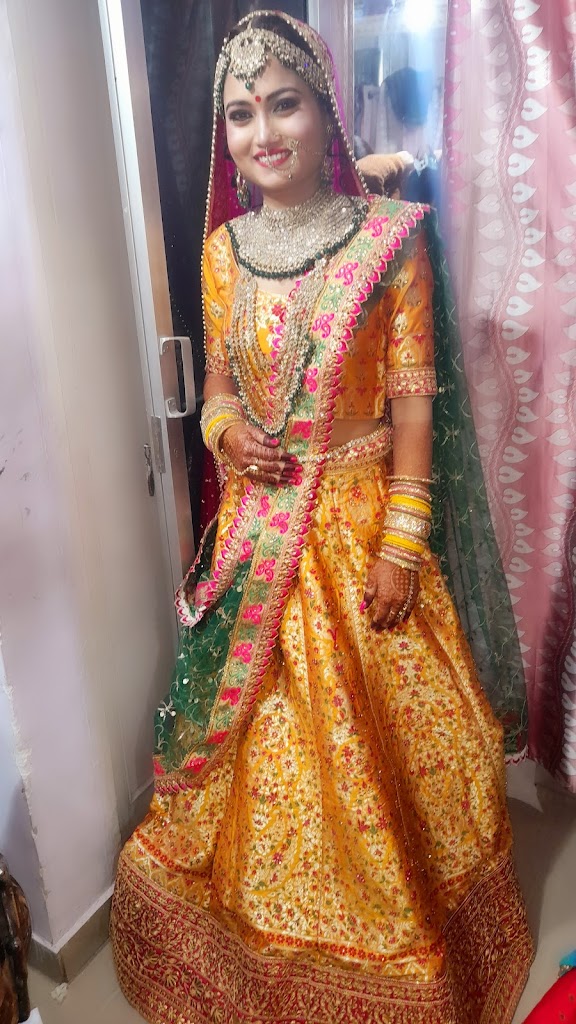 Shraddha Hair And Makeup Studio