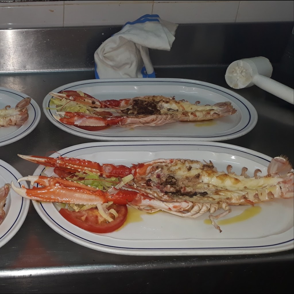 RESTAURANTE LA GOLA ( Pueblo) — Comida y bebida