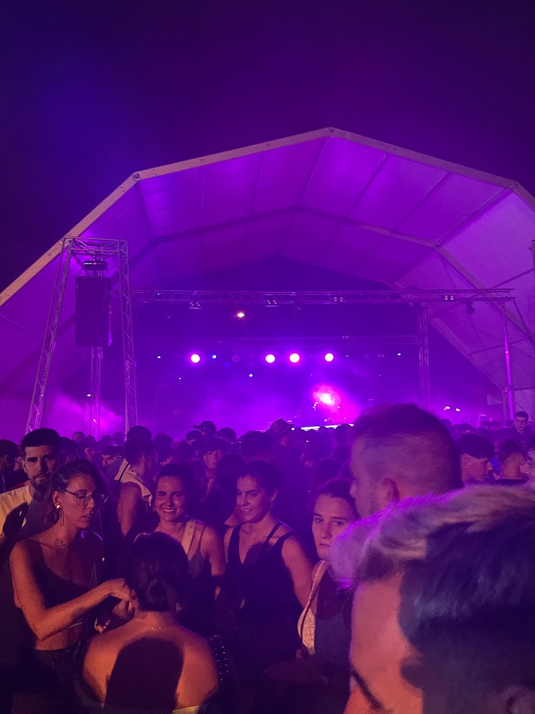 Carrer d'Ernest Lluch, 12 Parking