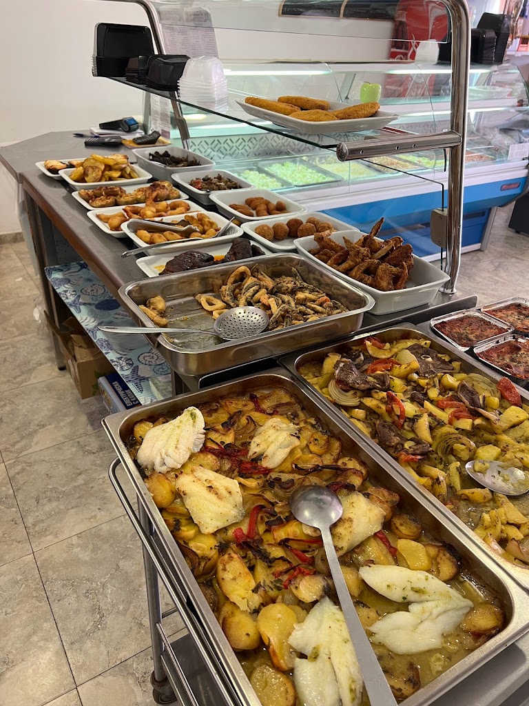 Asador de Pollos y Comidas Para Llevar, La Cocina de Mama / Mommy's Kitchen — Comida y bebida