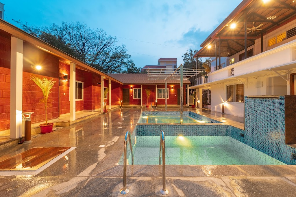 Seasons Suites Hbr