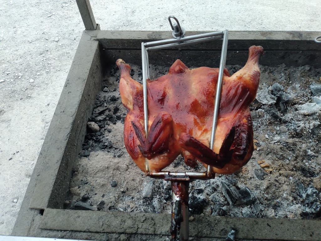 ไก่ย่างพริกไทยดำหนังกรอบ의 사진