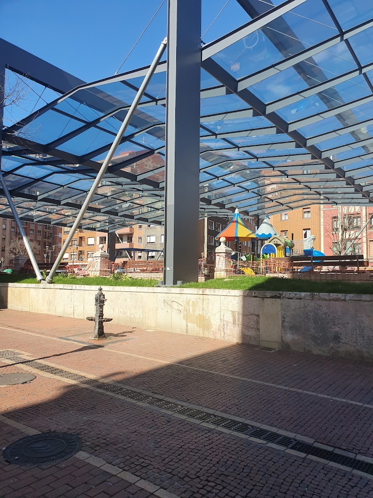 Petri Enparantza / Plaza San Pedro