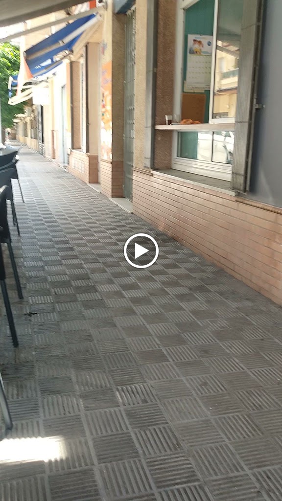 Cafeteria El Punto — Videos