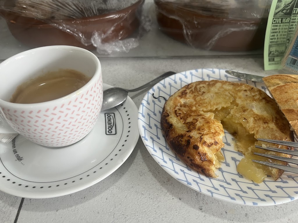 Malusa Cafe Bar — Cafe