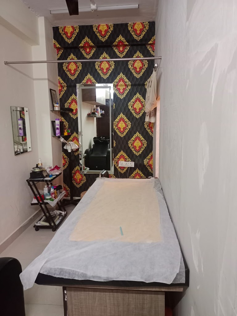 Royal Hair Beauty Makeup Studio