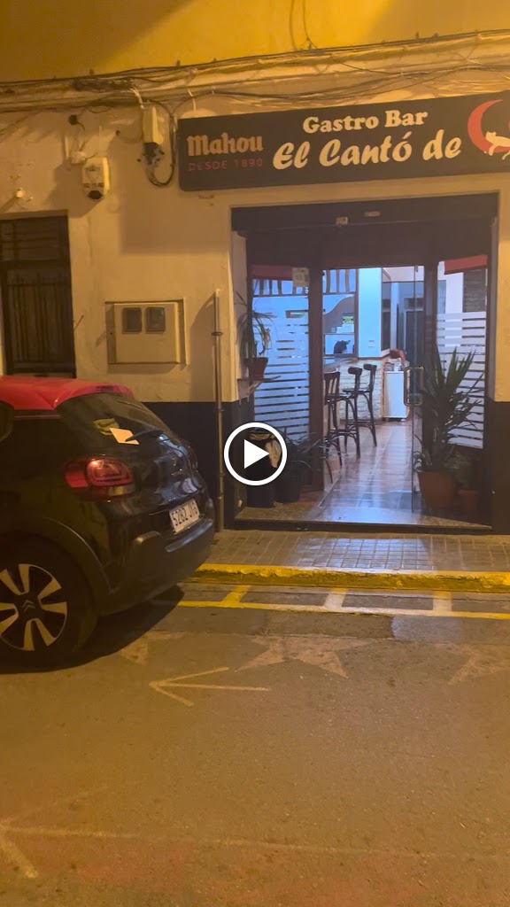 Bar El Canto de Co — Videos
