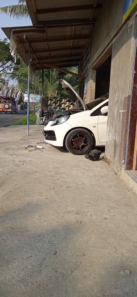 Bengkel mobil berkah motor