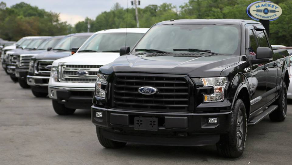 Used car dealer in Round Lake