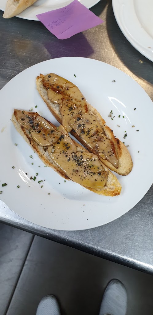 La Llimera Passeig — Comida y bebida