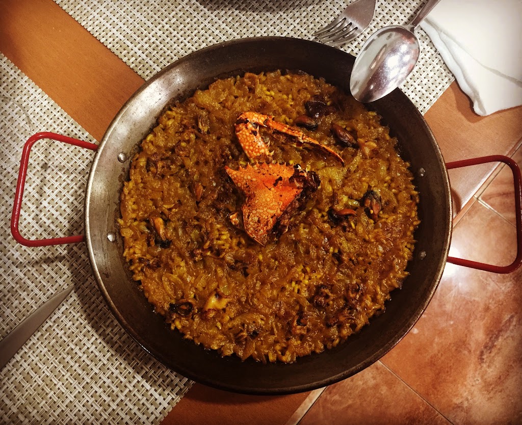 Bar Restaurant Bon Gust — Paella