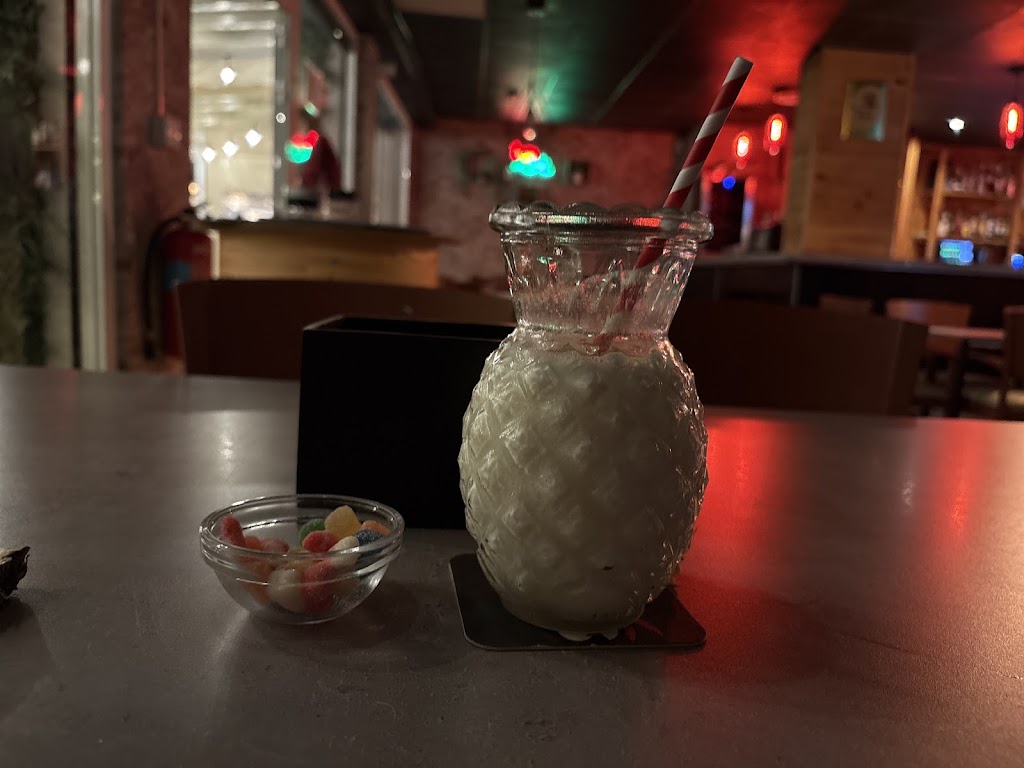 Oasis lounge cafe — Mas recientes