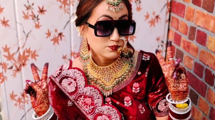 Freelancer Makeup Artist Salon Hair Nail Extension Eyelash In Lucknow Bridal Party Makeup In Ashiyana Beauty Parlour Alambagh