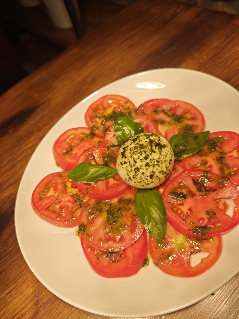 Morgana Gastrobar — Comida y bebida
