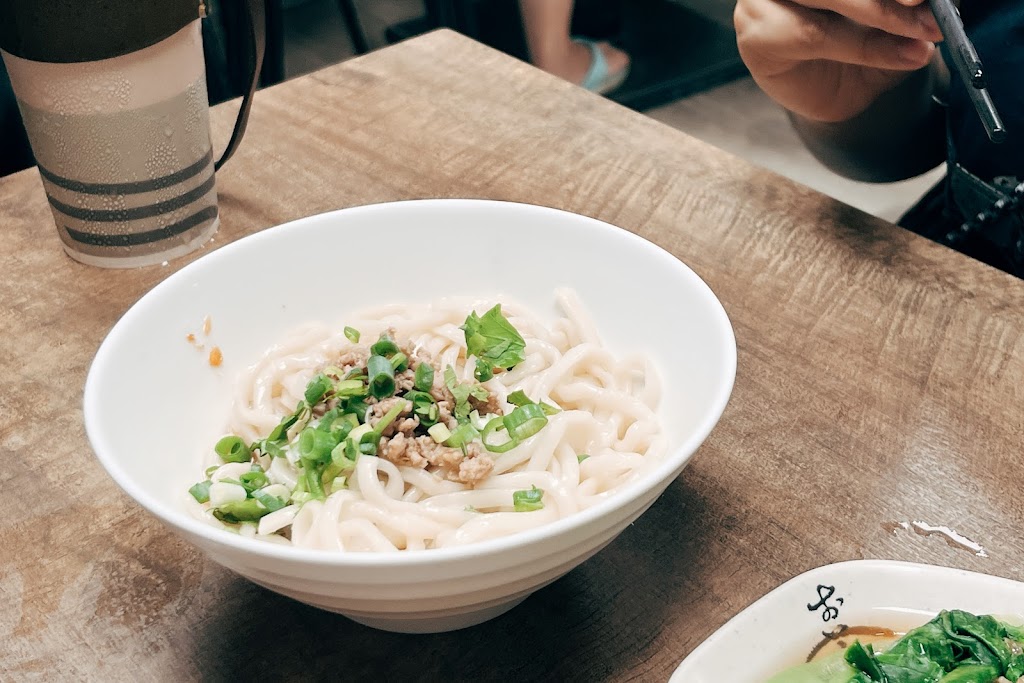 大方牛肋麵 世貿美食/四四南村美食/信義區必吃牛肉麵、手工水餃 的照片