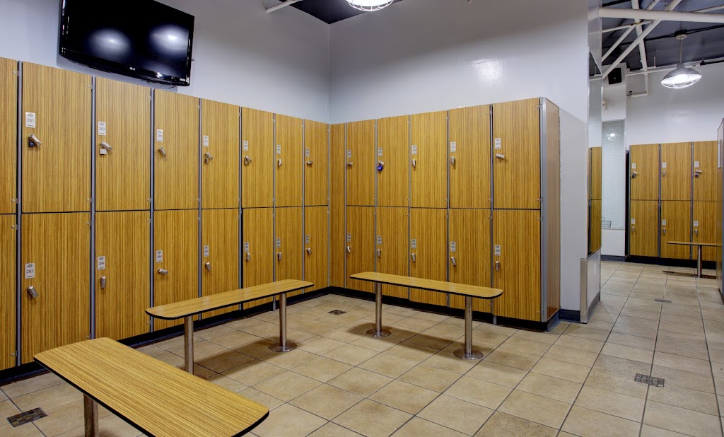  Crunch Fitness - 54th Street