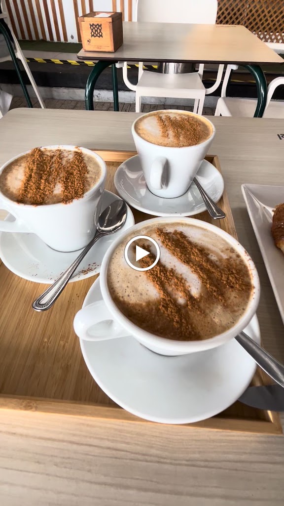 Duci Cafeteria Pasteleria Heladeria Artesanal — Videos