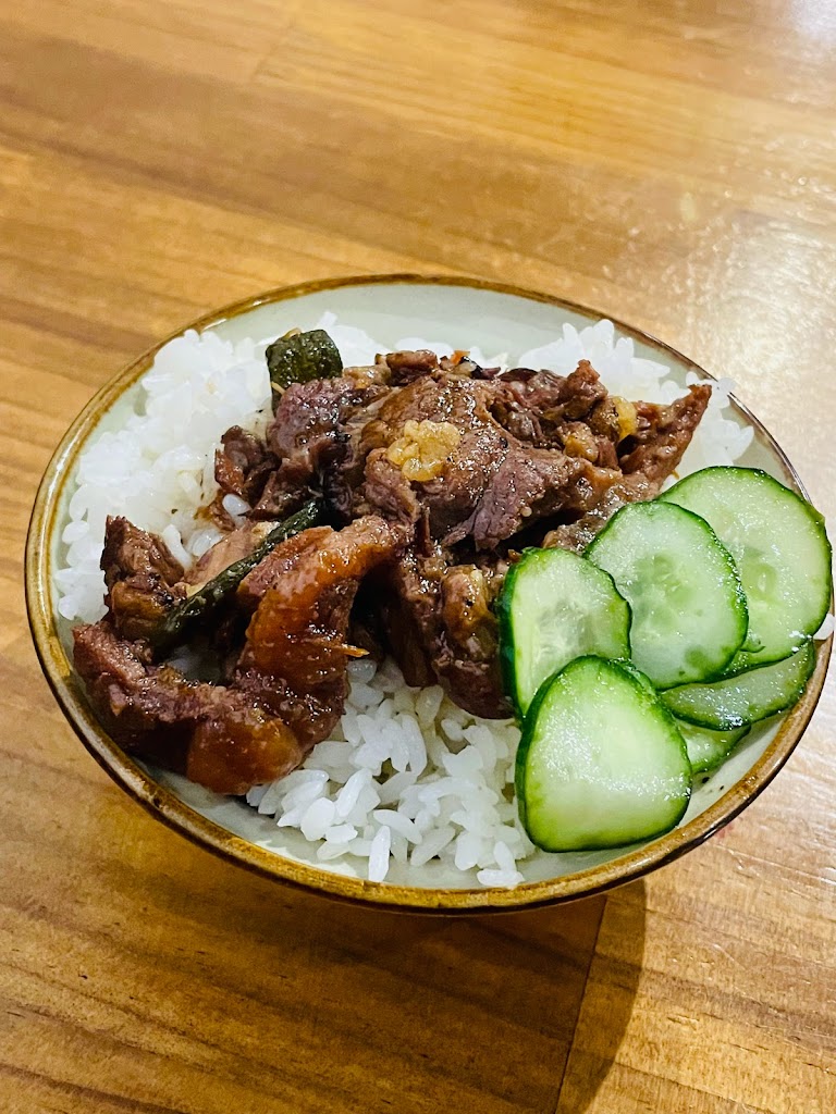 秘一日 牛排飯 的照片