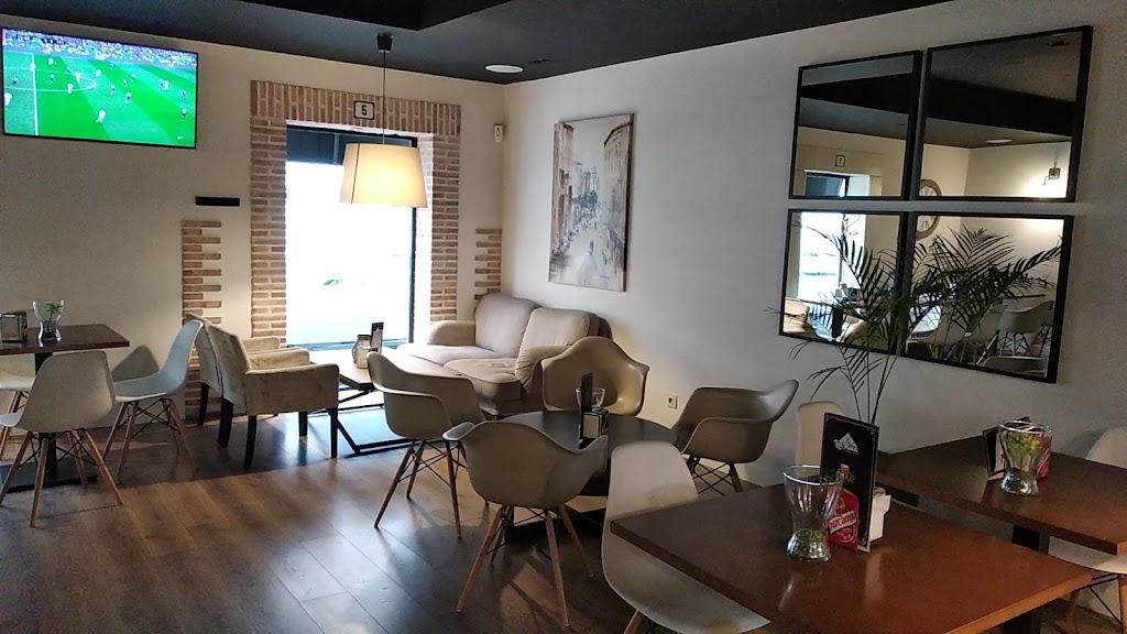 La Rue Lounge Bar — Ambiente