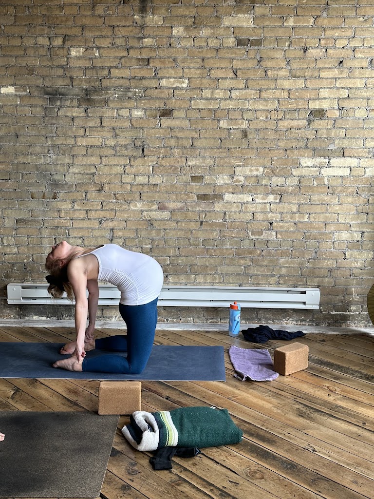  Soleil Lune Yoga Center