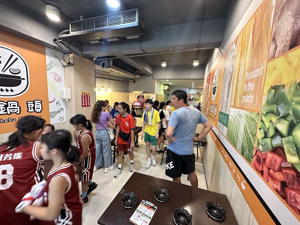 餓鍋頭 信義店/台北美食/信義區小火鍋/信義區必吃/信義區推薦餐廳/台北火鍋/附近美食 的照片