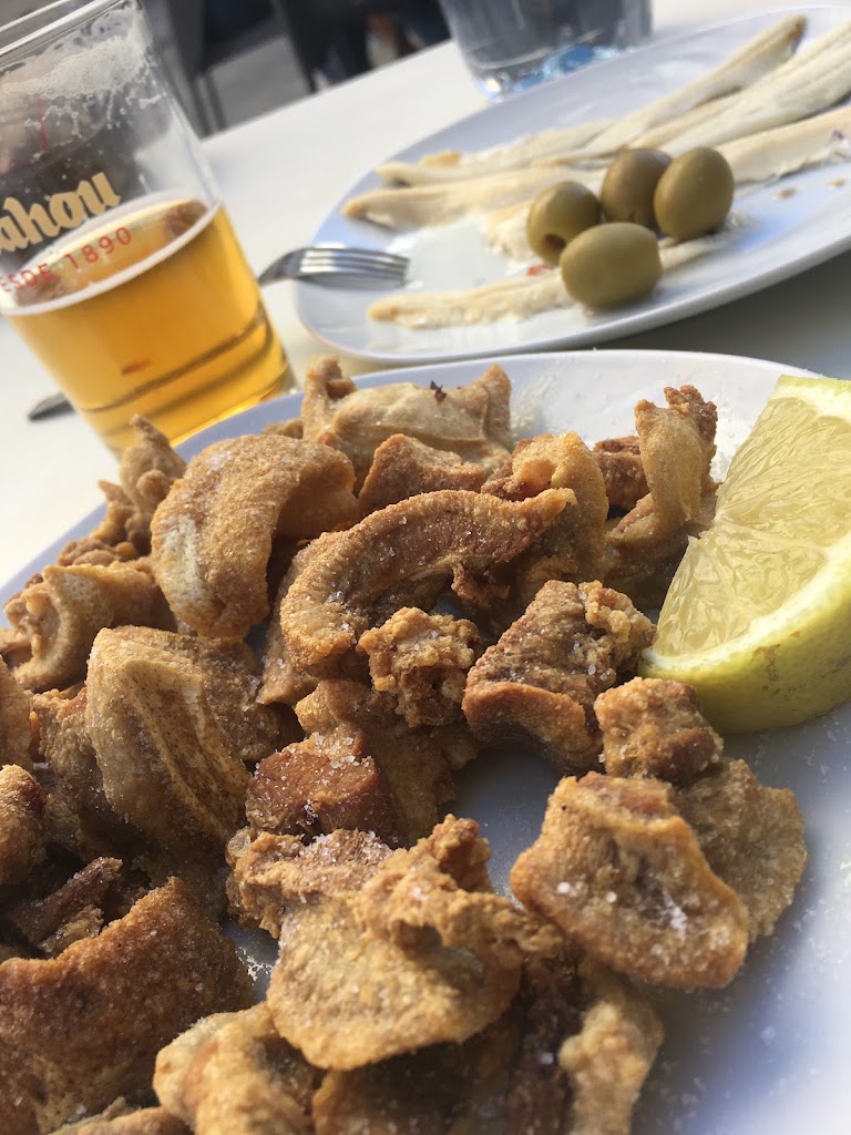 Bar Jing Tonic — Comida y bebida