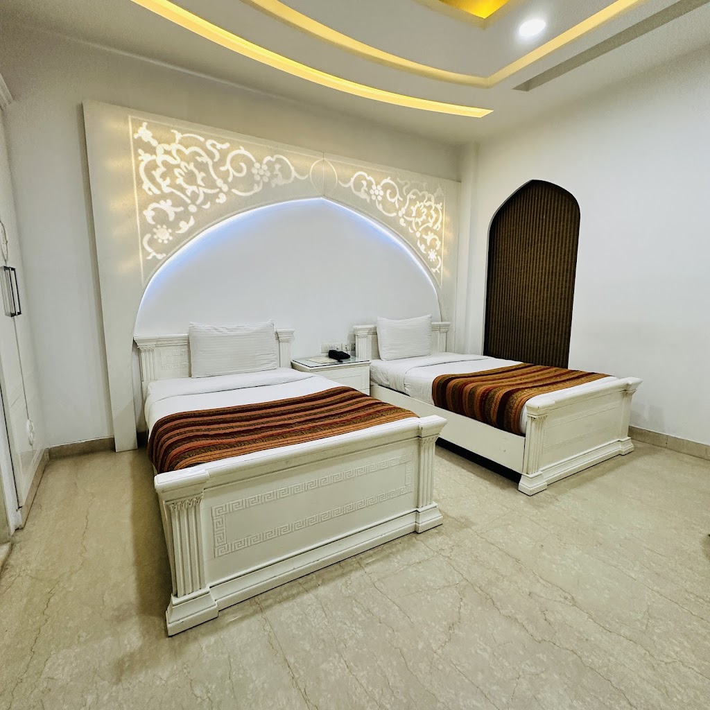 Lavish Inn By Qotel